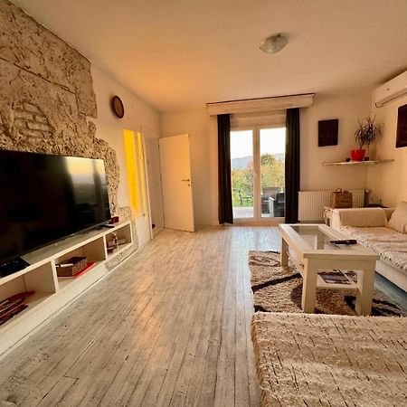 Mala Oaza Apartamento Čačak Exterior foto
