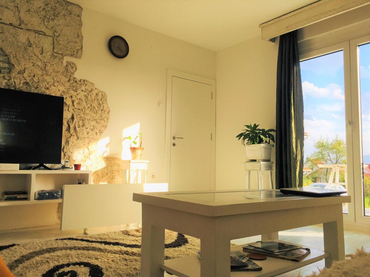 Mala Oaza Apartamento Čačak Exterior foto