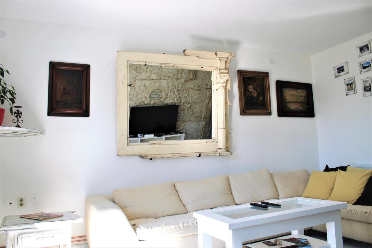 Mala Oaza Apartamento Čačak Exterior foto