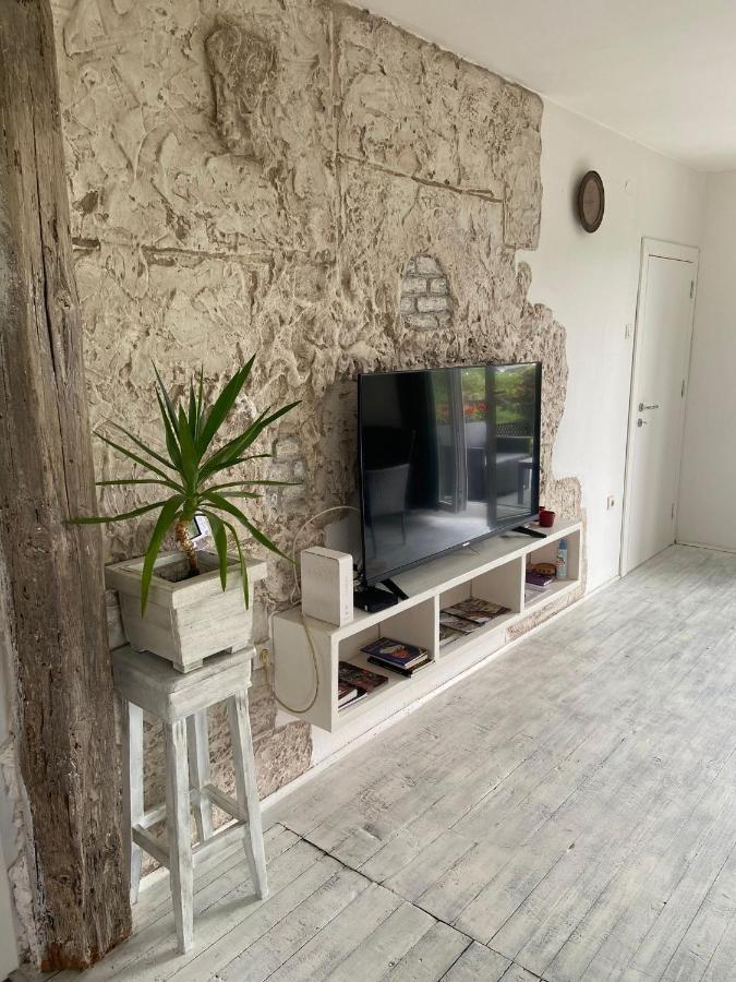 Mala Oaza Apartamento Čačak Exterior foto