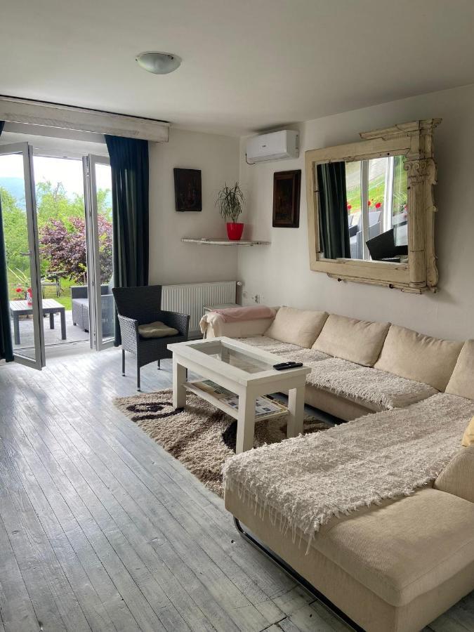 Mala Oaza Apartamento Čačak Exterior foto