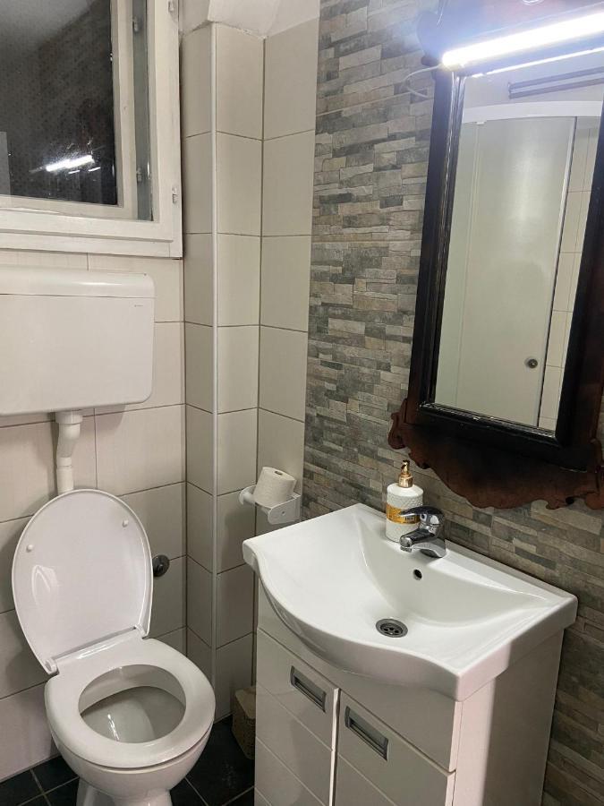 Mala Oaza Apartamento Čačak Exterior foto